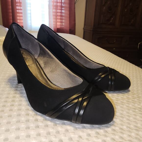 LIFE STRIDE EUC WOMEN'S SIZE 7.5W PASCAL PUMP SHOES - Picture 1 of 10